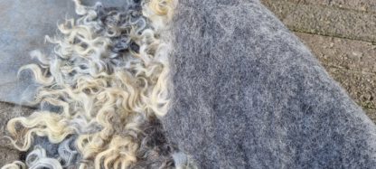 Vachtje grijs/ wit 'Anneke' - Afbeelding 4