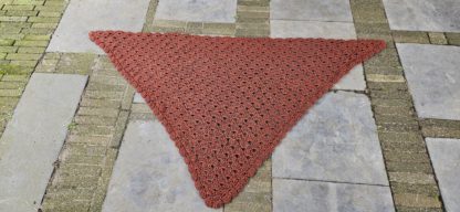 Wollen omslagdoek/ driehoeksshawl rood - Afbeelding 3
