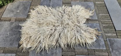 Lichte vacht krullen 'Mona' - Afbeelding 2