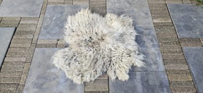 Vacht blond/ lichtgrijs 'Ramona' - Afbeelding 2