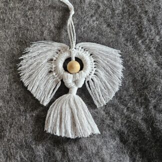 Engel wit macramé